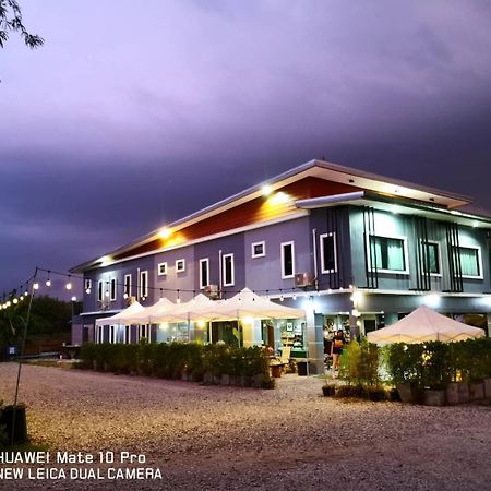 บ้านแก่งรีสอร์ท เชียงคาน Exteriör bild